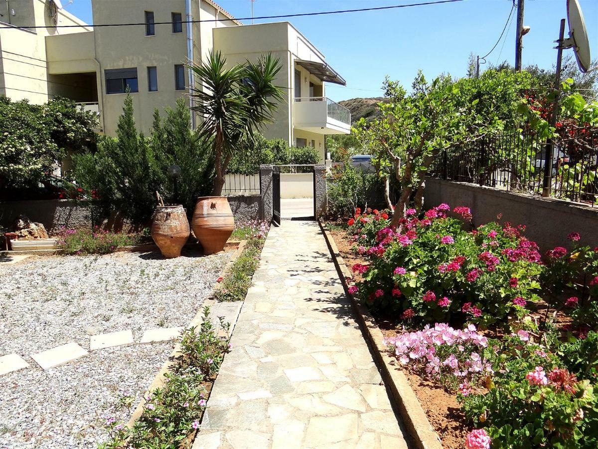 Apartment By The Sea Като Дарацо Екстериор снимка