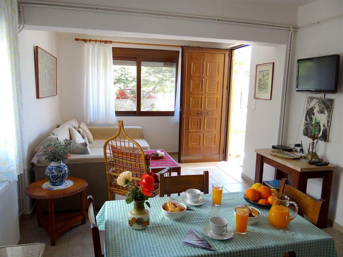 Apartment By The Sea Като Дарацо Екстериор снимка